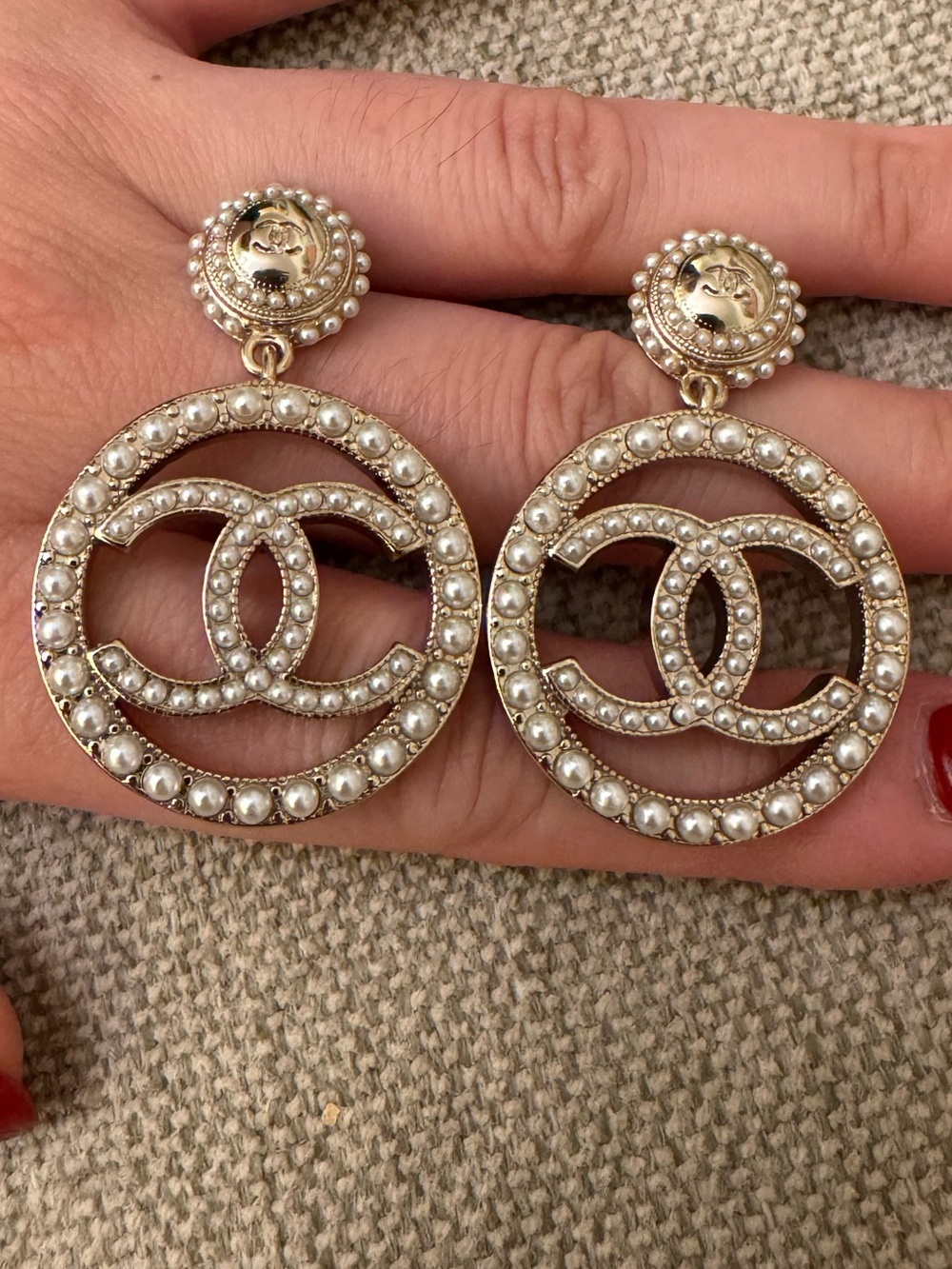 Limited Edition Classic Chanel CC Logo Pearl Embellished Gold Dropped Earrings